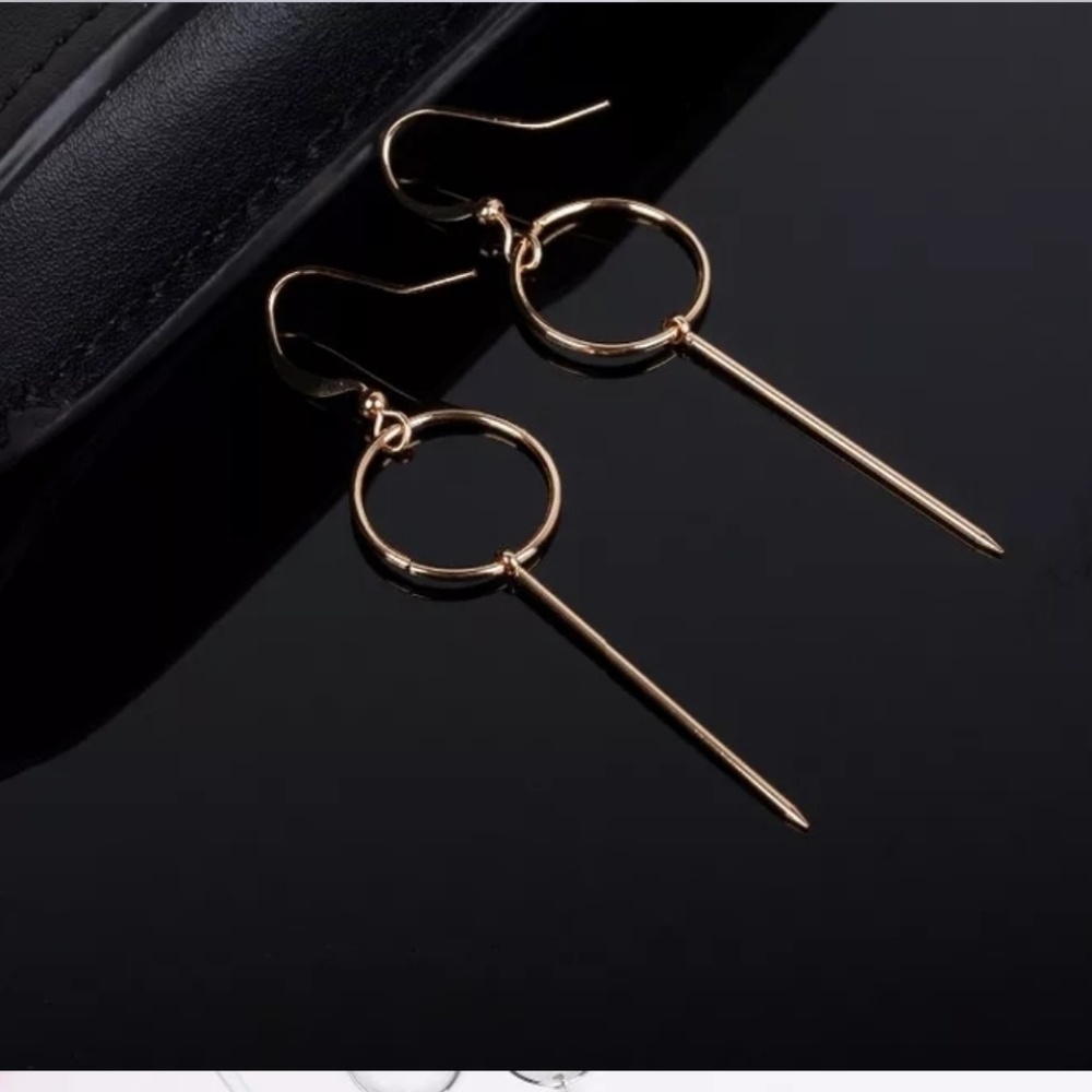 2 pair for 6$ Hoop dangling earrings